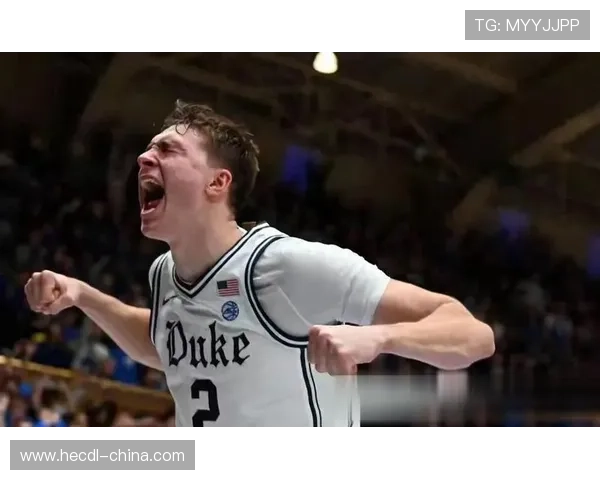 卡斯尔表现不佳失误频繁12投仅5中贡献16分5篮板6助攻1抢断1盖帽